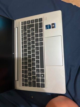 HP Elitebook 640 G9 Plata