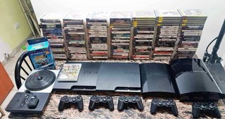Lotto PS3: 4 console, 5 joystick, 180 giochi+dj