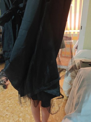 Vestido de fiesta negro con lentejuelas