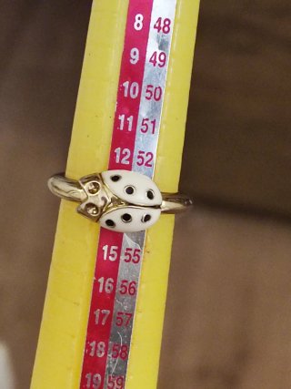 Anillo Bimba y Lola Mariquita Dorado y Blanco