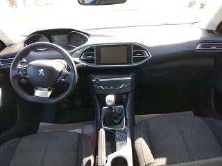 Peugeot 308 2015