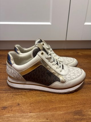 Zapatillas Michael Kors Blancas y Doradas