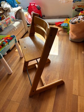 Trona Stokke de madera