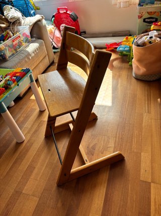 Trona Stokke de madera