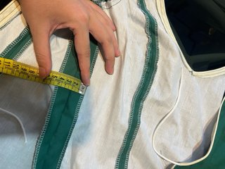 Traje de flamenca verde botella y rojo