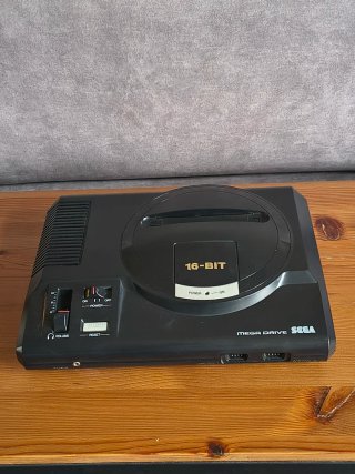 Sega Mega Drive + 2 mandos + Juegos + Cableado
