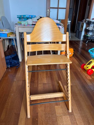 Trona Stokke de madera