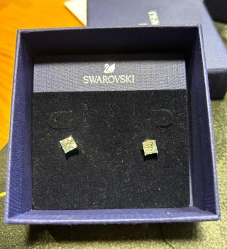 Colgante y pendientes Swarovski