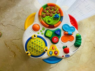 Regalo Mesa de Actividades Chicco para Bebés