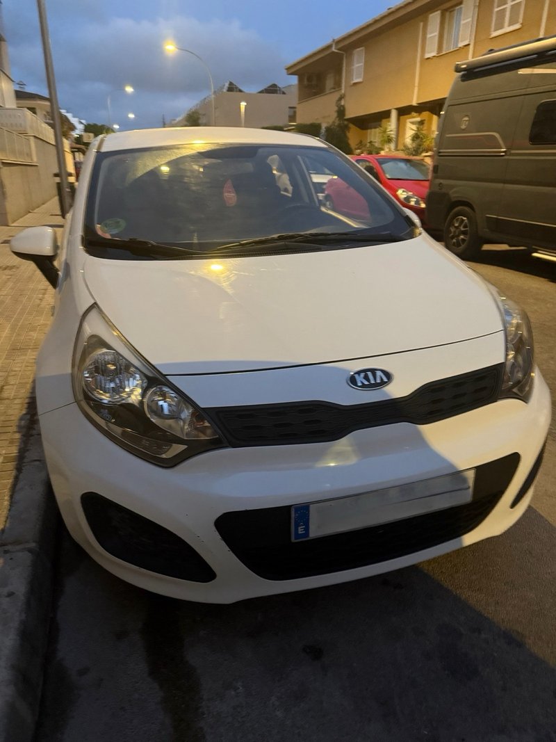 KIA Rio 2014 - foto 1