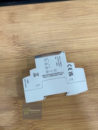 Astro UNO 230 V. Interruptor HORARIO