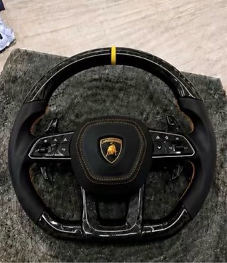 Volante Lamborghini Carbono y Piel