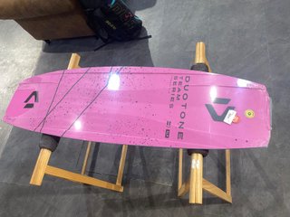 DUOTONE TS Freestyle SLS 136/40 2025