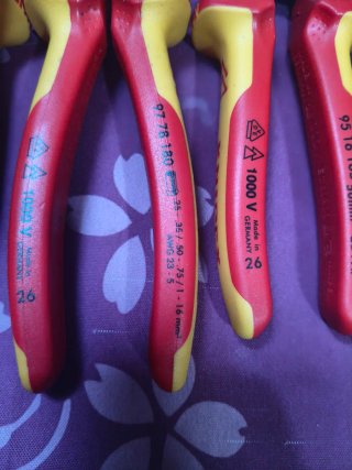 Alicates Knipex Aislados 1000V