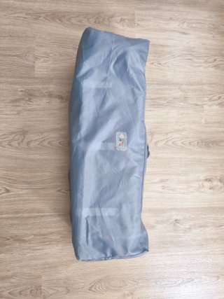Cuna de viaje con colchón viscoelástico