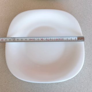 Juego de platos hondos y pequeños