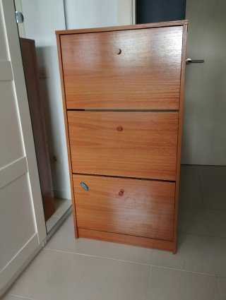 Zapatero de madera