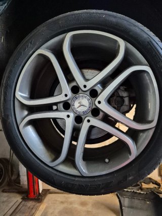 Llanta delantera Mercedes CLS 18"