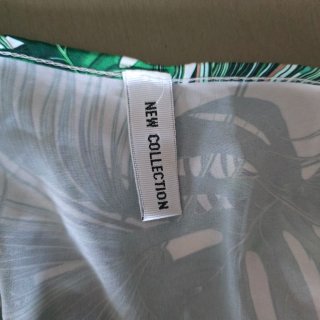 Vestido corto blanco y verde estampado talla 38