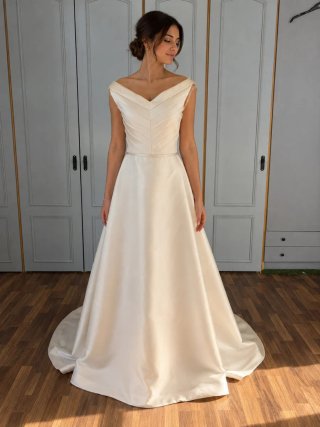 Vestido de Novia o fiesta Roberto Torreta Hebe.