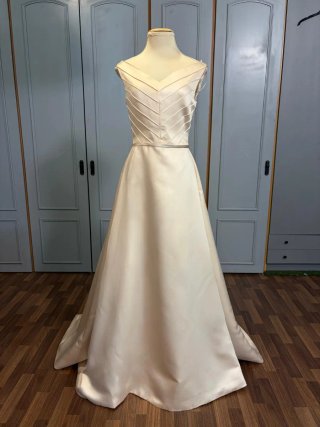 Vestido de Novia o fiesta Roberto Torreta Hebe.