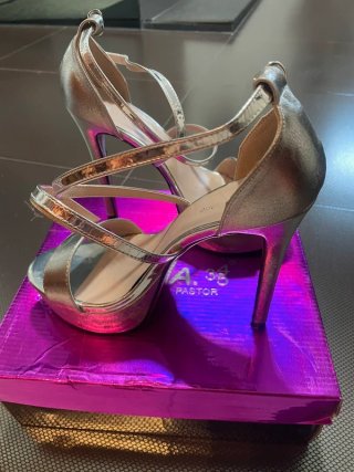 Sandalias Menbur Doradas Talla 38