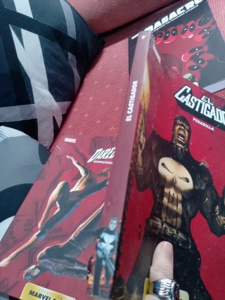 Lote 3 cómics Marvel Dark - Masacre, Daredevil y E