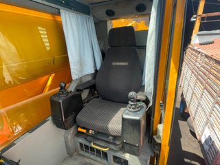 Grúa Liebherr