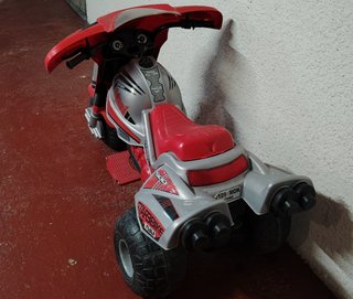 Moto Feber Panther Roja Grande 6V