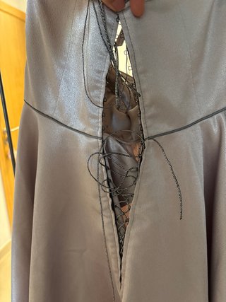 Vestido de cóctel pétalos de rosa