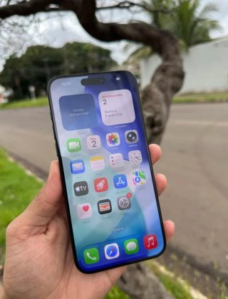 iPhone 15 Pro Max azul 256 gb y 14 pro max 256 gb