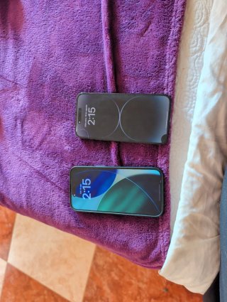 iPhone 15 Pro Max azul 256 gb y 14 pro max 256 gb