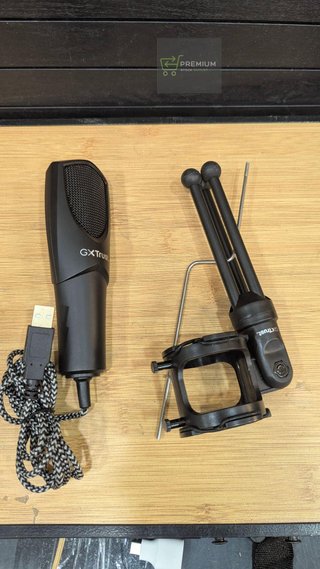 GXTrust Mantis Micrófono USB con Trípode