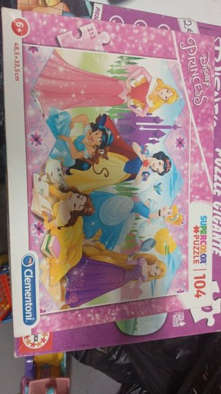 Puzzle Disney Princess Clementoni 104 piezas