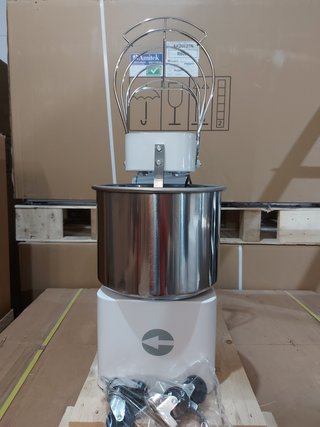 AMASADORA EVO 10LT / PARA 8KG DE MASA TOTAL