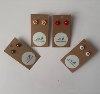 Pendientes arcilla polimérica hechas a mano