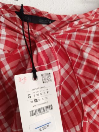 Falda de cuadros volantes Zara Talla S