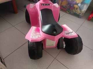 Moto Eléctrica Infantil Feber Quad Racy Rosa