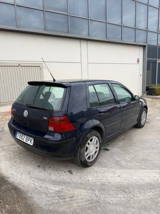 Volkswagen Golf 2002