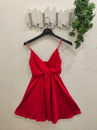Vestitino rosso in raso
