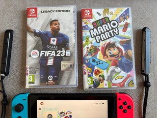 Nintendo Switch FIFA 23 y Mario Party