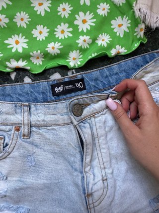 Conjunto Top Verde y Shorts Vaqueros Mujer