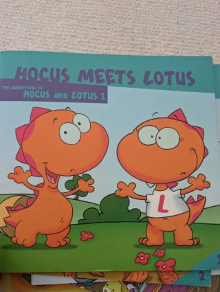 Hocus and Lotus libros de ingles