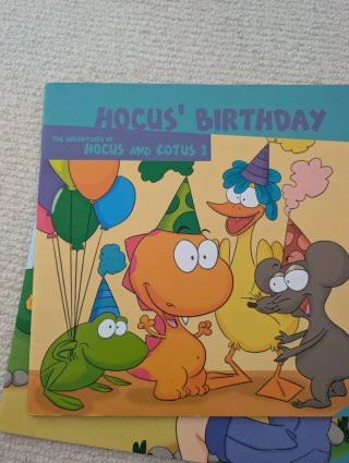 Hocus and Lotus libros de ingles