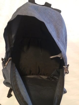 Mochila Eastpak Azul Marino en muy buen estado
