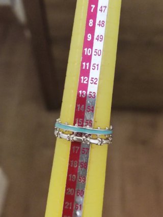 Anillos de plata con detalles
