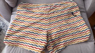 Pantalón corto Patagonia ondas multicolor