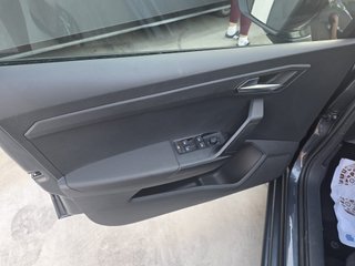 SEAT Ibiza 1.0 TSI (Único Propietario) Nuevo