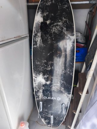 Tabla de surf OLAIAN blanca en Mazarrón