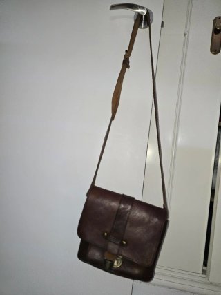 Bolso bandolera de cuero